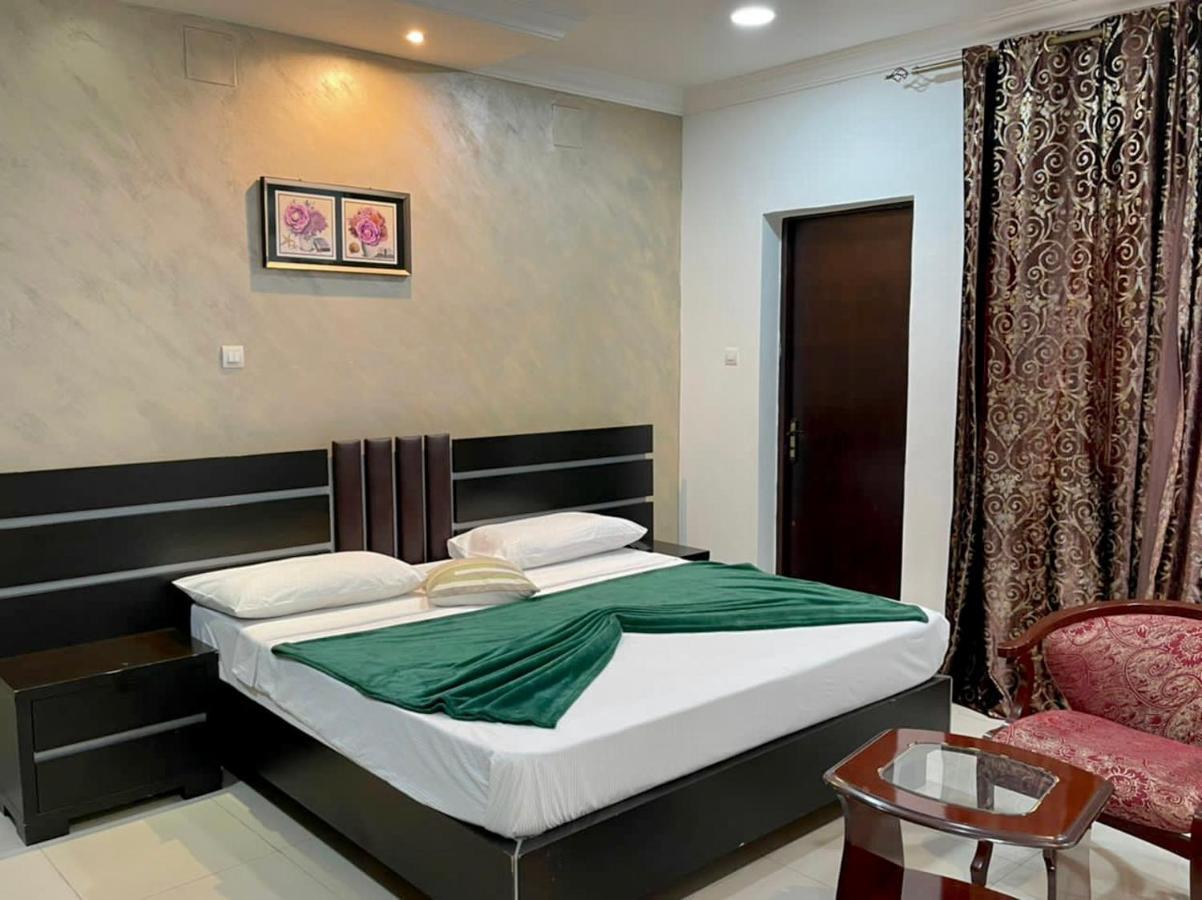 Class Hotel Brazzaville Exterior foto
