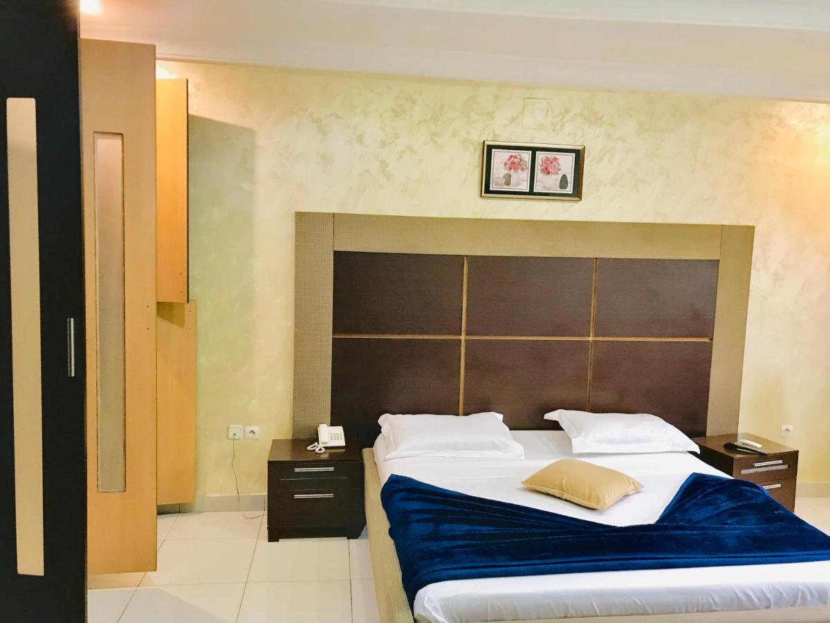 Class Hotel Brazzaville Exterior foto